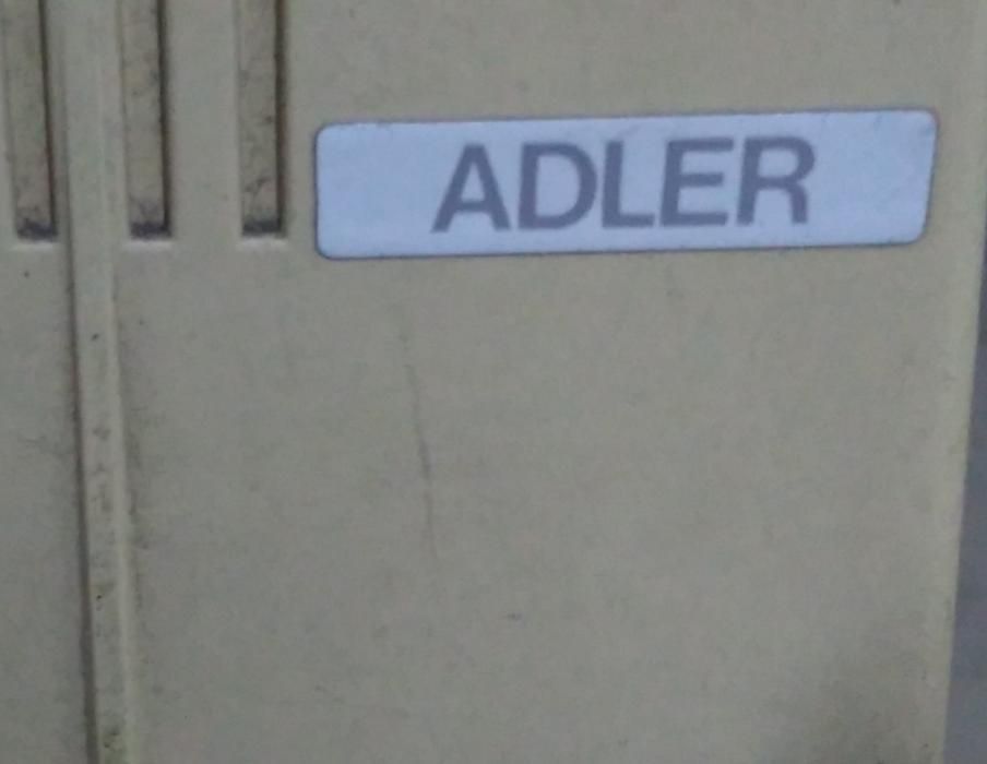 Vendo máquina de escrever TA Adler Gabriele 7007