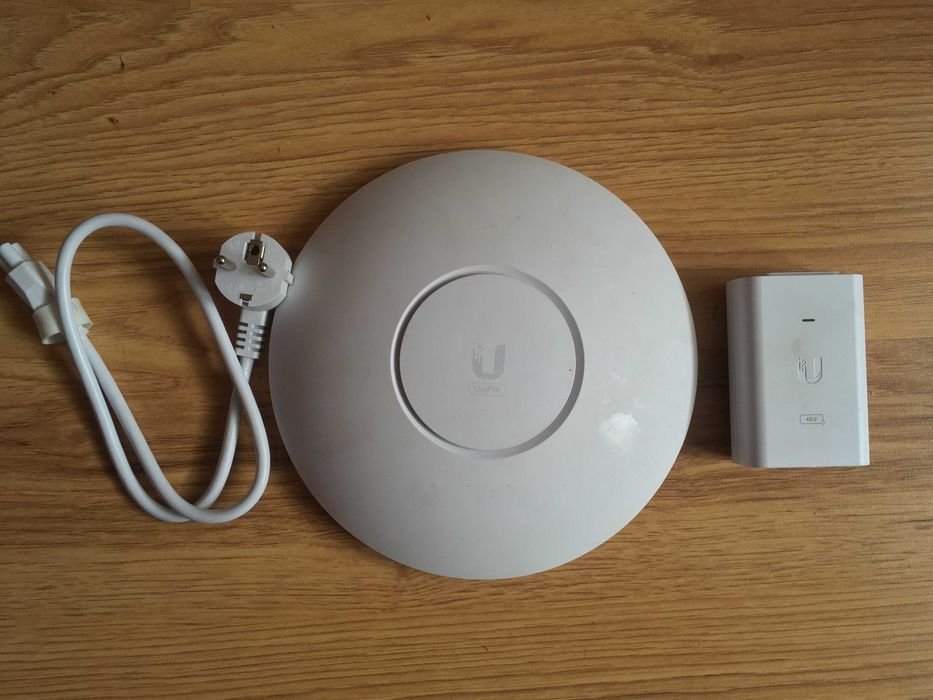 Access point Ubiquiti Unifi U6-LR Long Range + zasilacz PoE