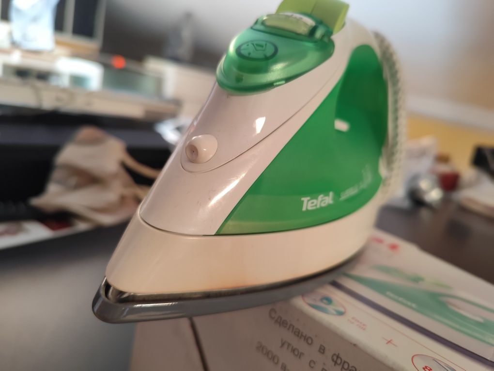 Ferro de engomar Tefal