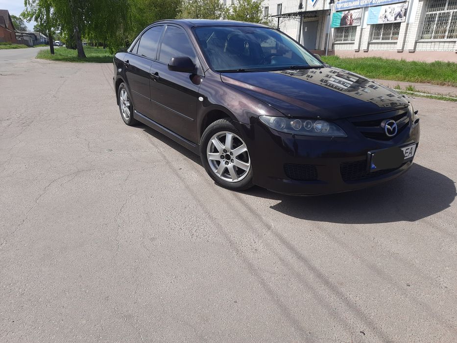 Автомобіль мазда