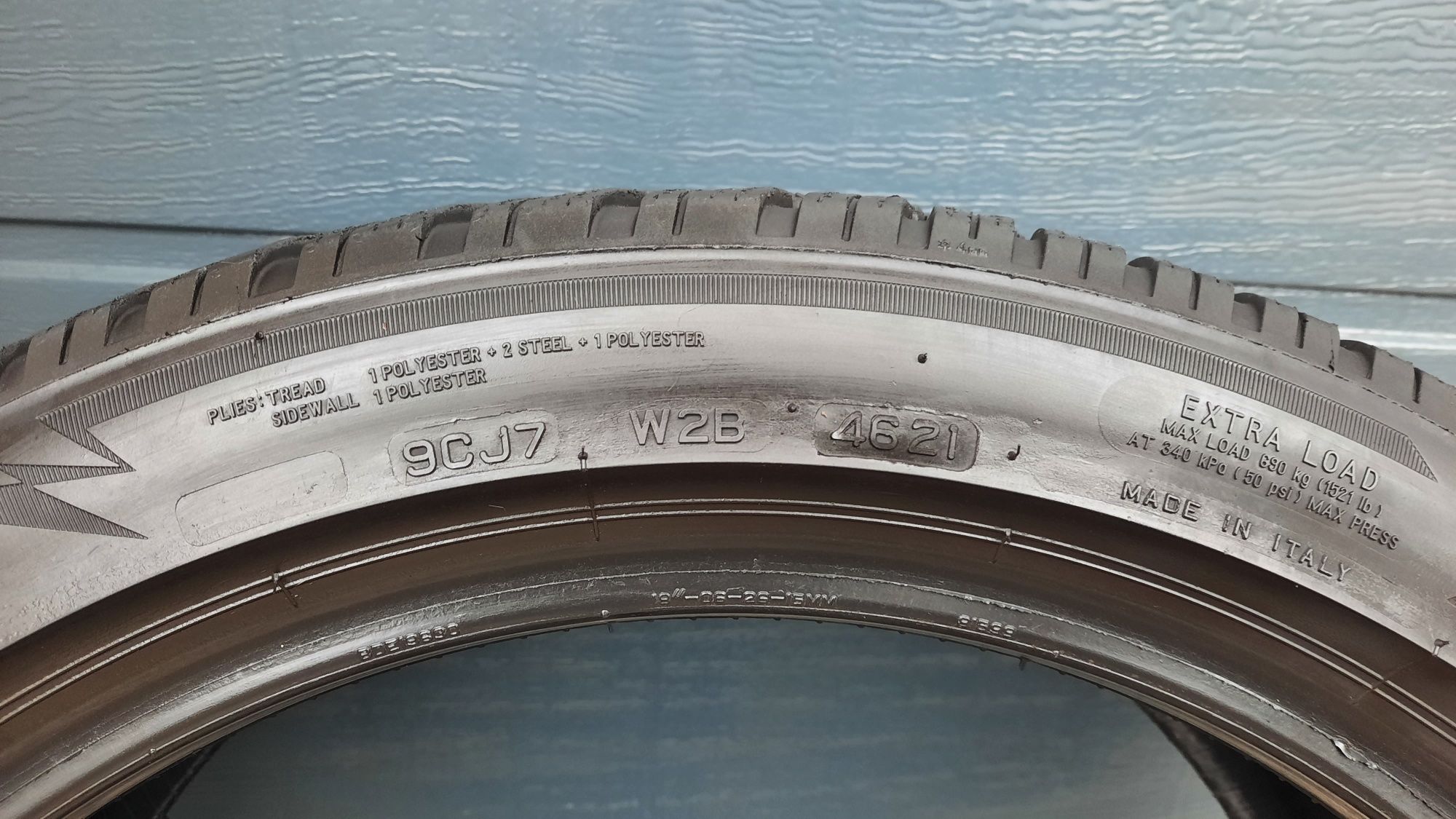 Bridgestone 225/45 R18 Blizzak 7 mm 2021