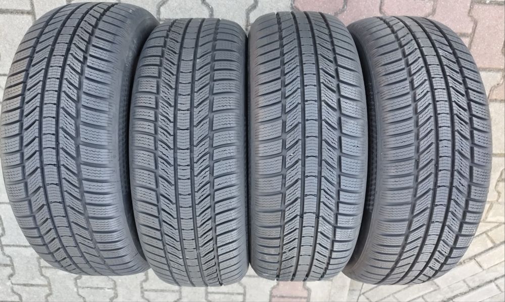 Шини зима 225/55 R17 Continental комплект коліс