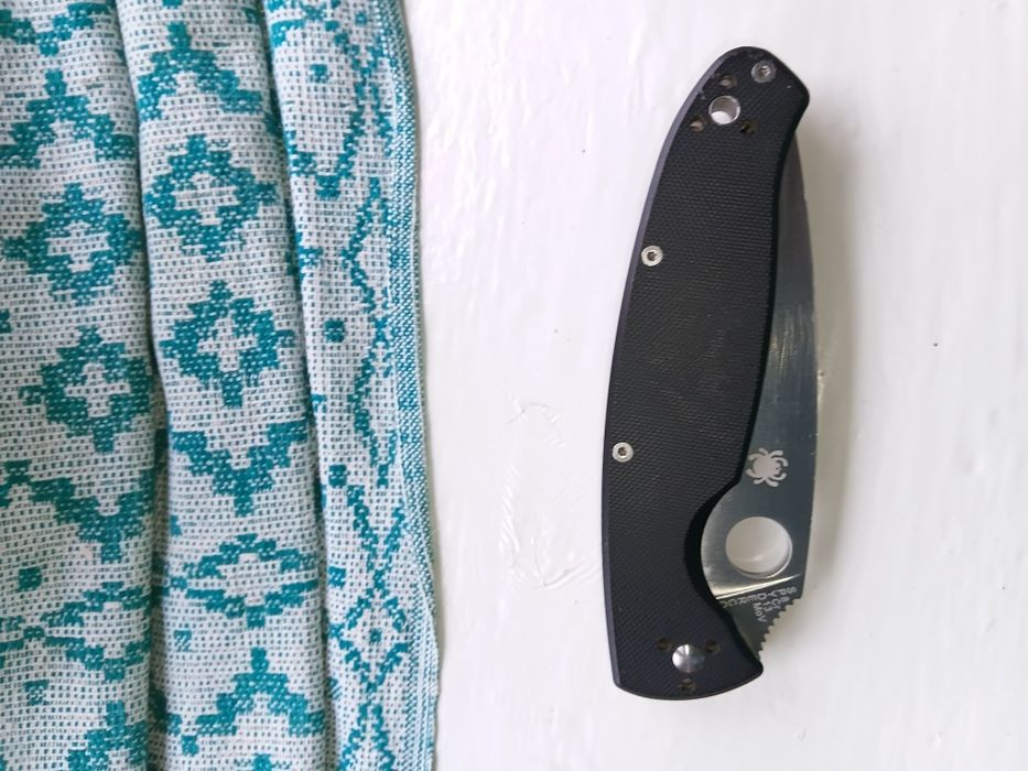 Spyderco нож Resilience G-10