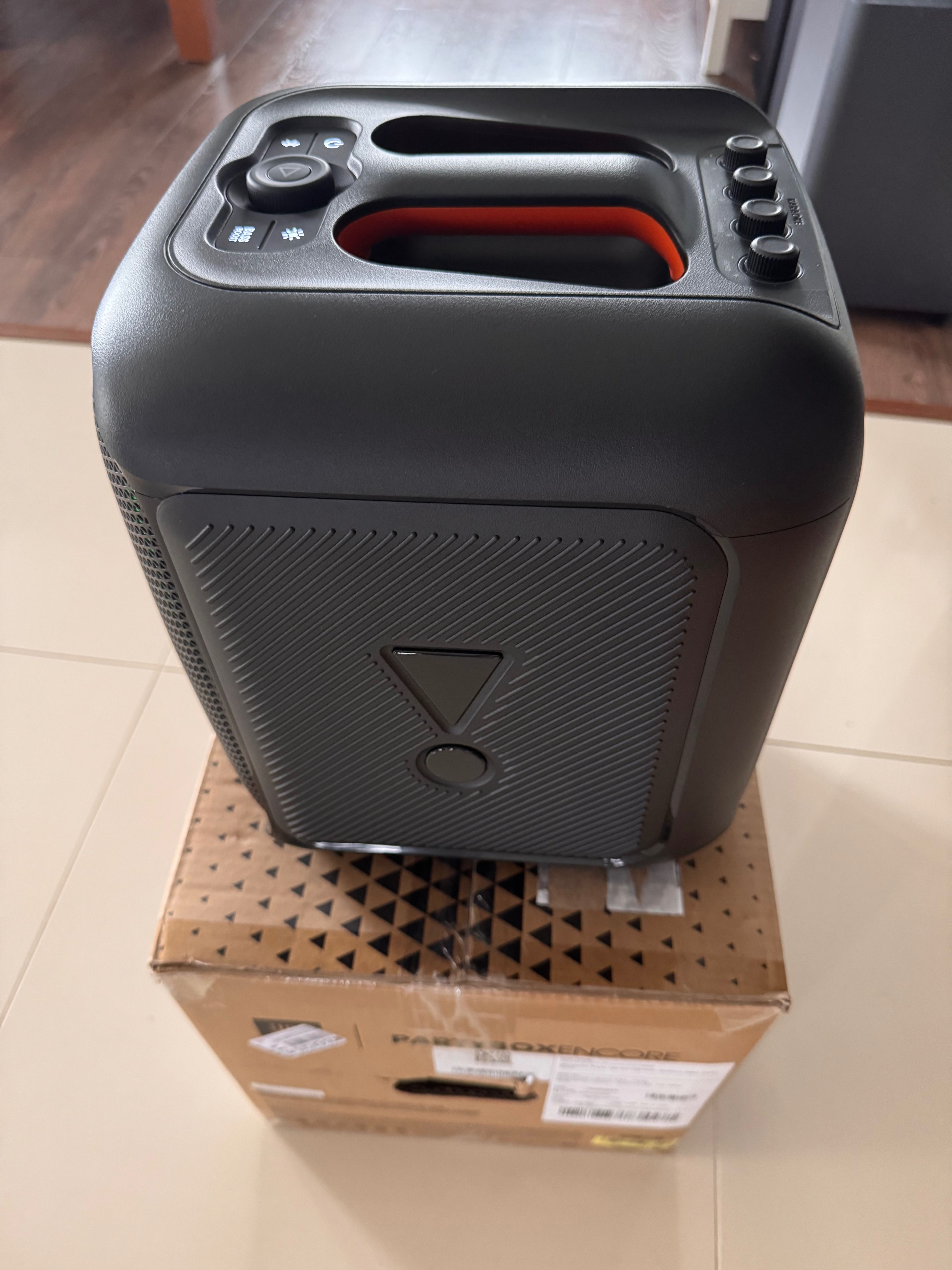 JBL Partybox Encore + mikrofon JBL
