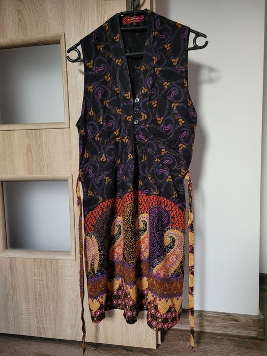 Next sukienka z ozdobnymi guzikami S