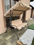 Садовая качеля качественная 3 местная Садова гойдалка с подстаканником