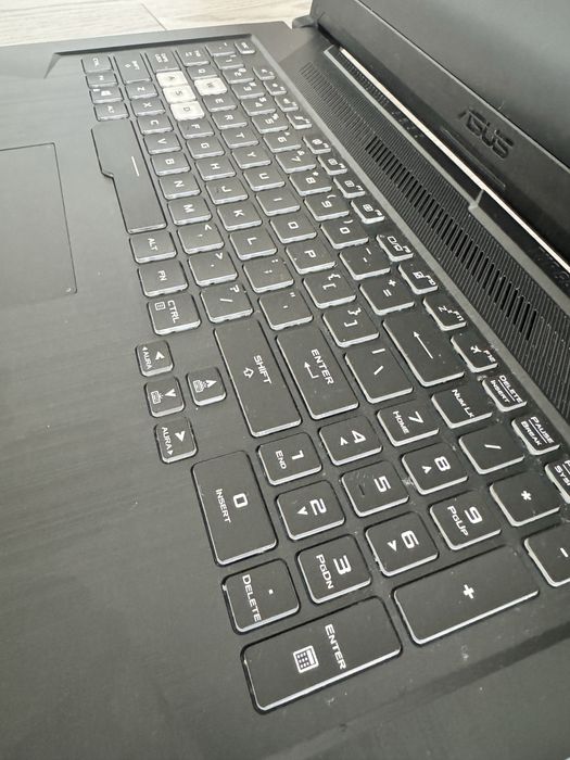 Asus Tuf F17 i5/RTX3050