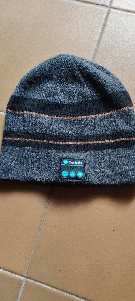 Gorro com bluetooth incorporado