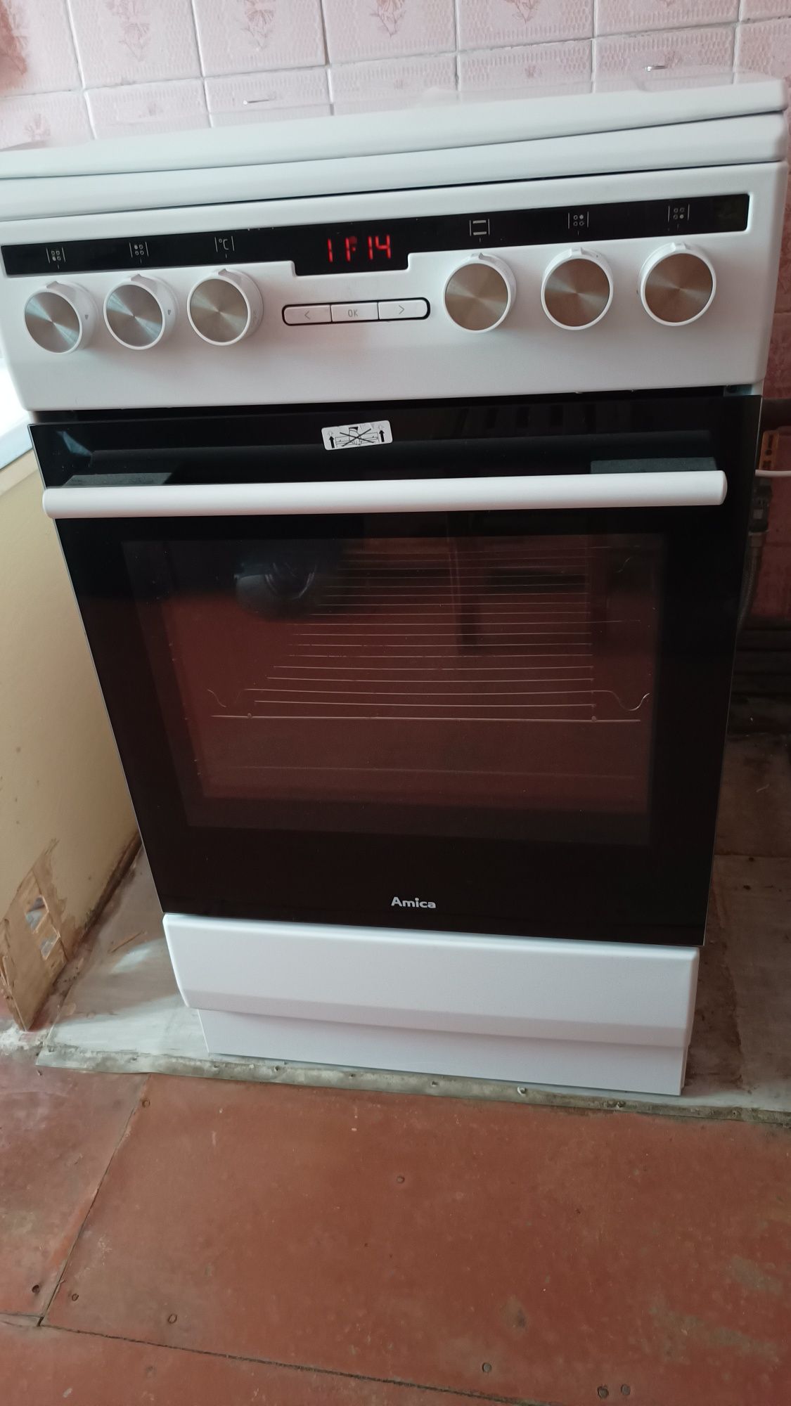 Używana kuchenka gazowo-elektryczna AMICA do sprzedania