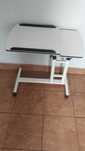 stolik pod laptopa