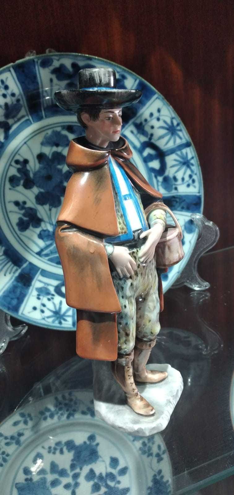 Escultura em porcelana da Vista Alegre, Alentejo