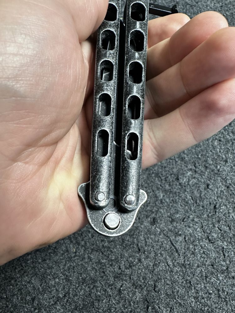 Nowy nóż motylek balisong kandar