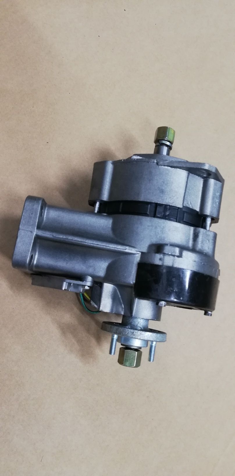 Fiat 126p alternator po profesjonalnej regeneracji