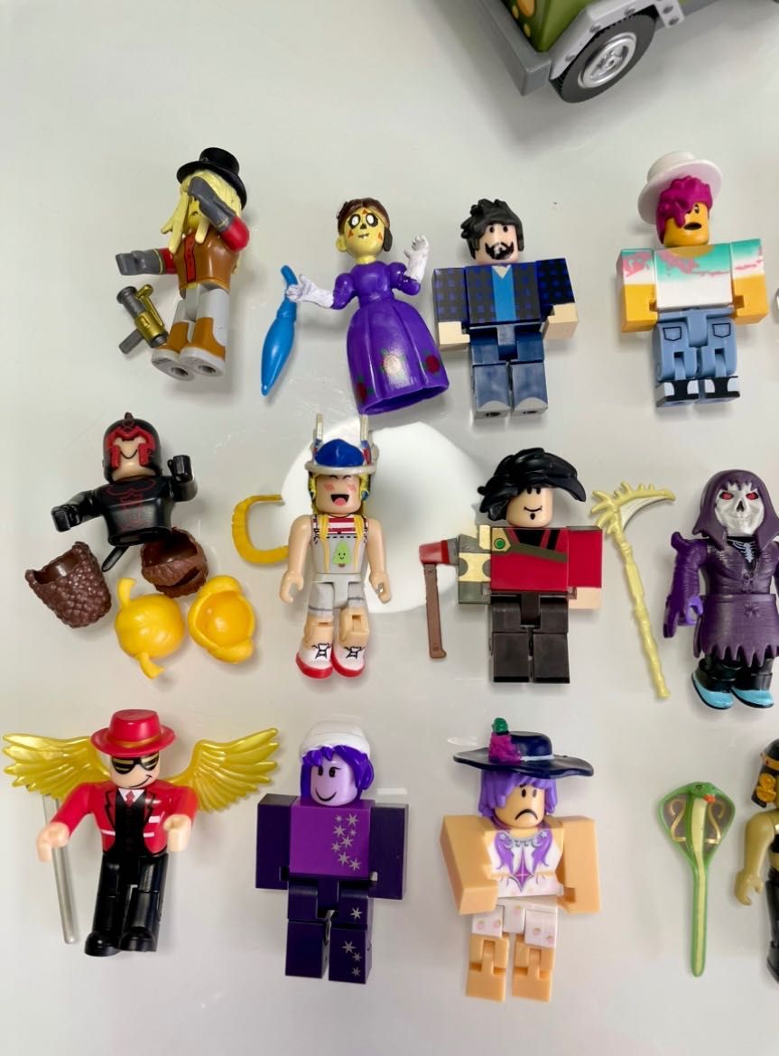 21 фігурка та машина ROBLOX ОРИГІНАЛ