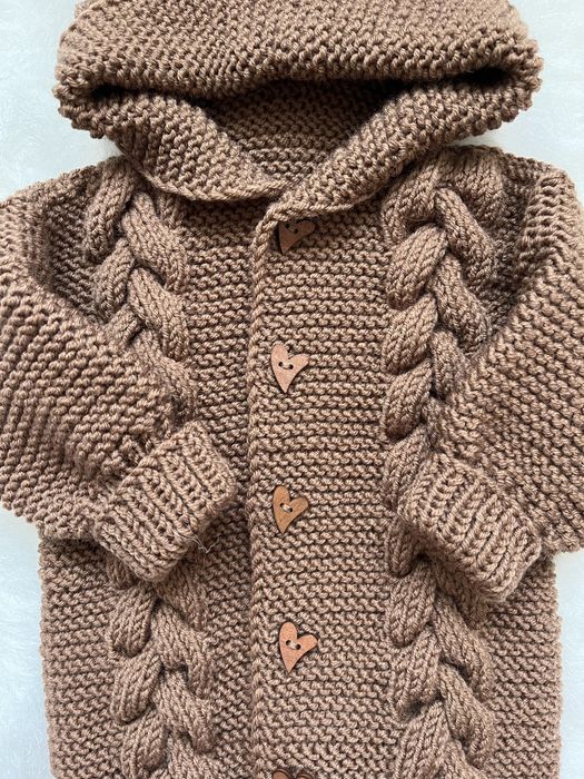 Дитячий вʼязаний комбінезон