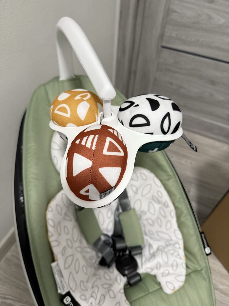 Укачиващий центр 4moms mamaroo 5.0