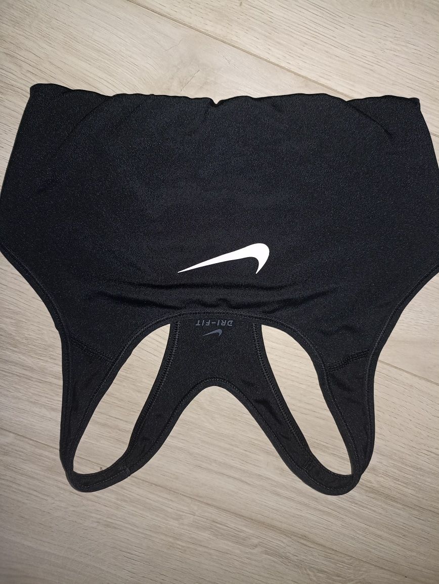 Спортивний топ nike xs