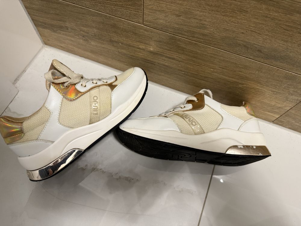 Buty liu jo zlote wstawki stan dobry , polecam nr 37