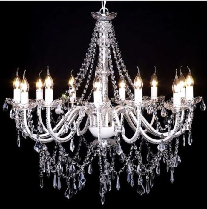 Lustre em cristais de vidro