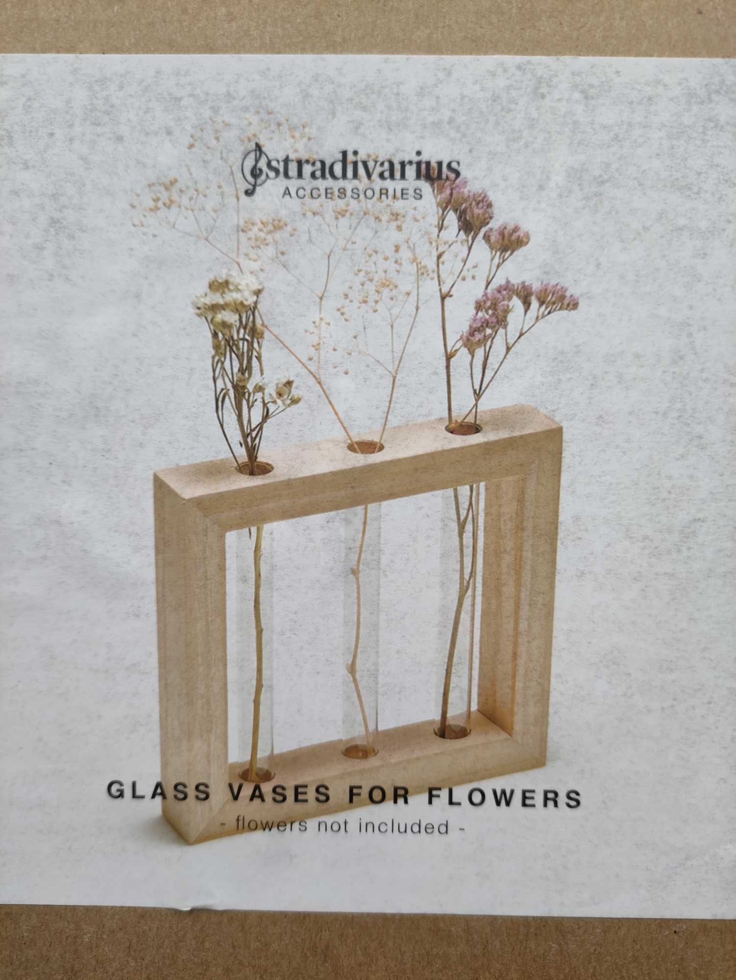 Mini expositores / jarros / vasos para flores | Stradivarius