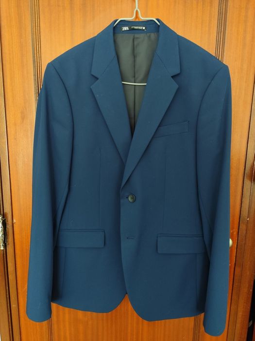 Fato ZARA (Casaco, calça, camisa)