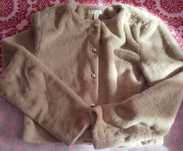 Casaco pêlo sintético, H&M. TAM S