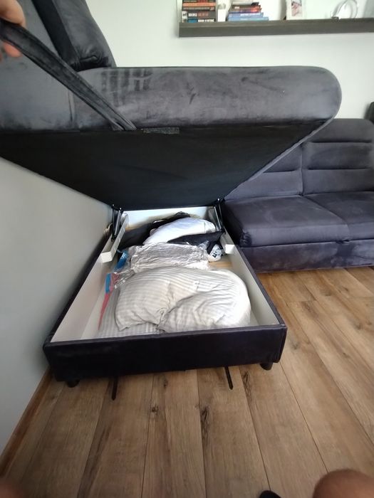 Duży wygodny narożnik Agata meble z regulowanymi zagłówkami 240x230