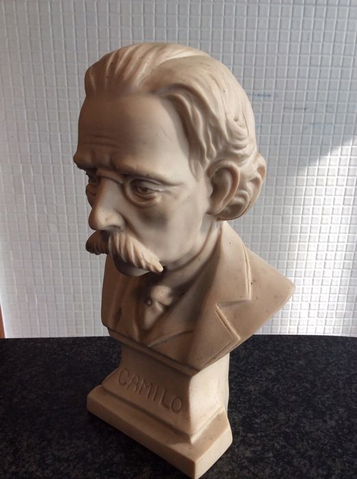 Busto de Camilo Castelo Branco