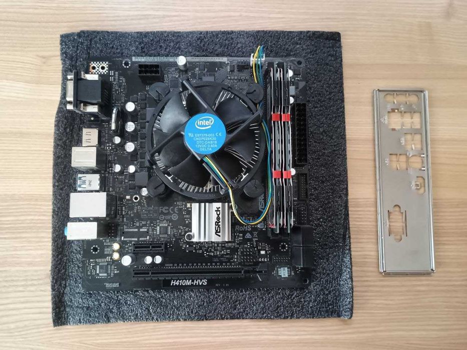 Комплект ASRock H410M-HVS /Intel Core i3-10100/DDR4-2666/SSD