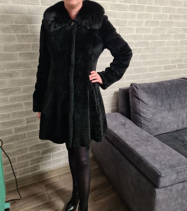 Натуральна шуба з мутона дуже гарна якість