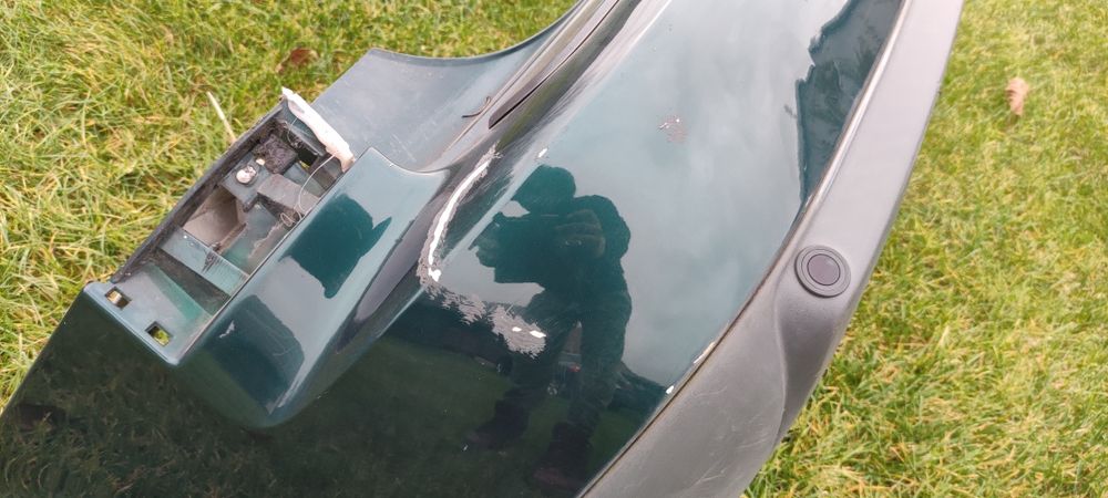 Zderzak tył tylny Ford C-Max mk1 czujniki pdc zielony kod lakieru T4