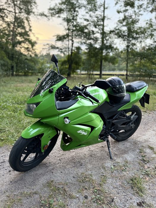 Мотоцикл Kawasaki Ninja EX 250