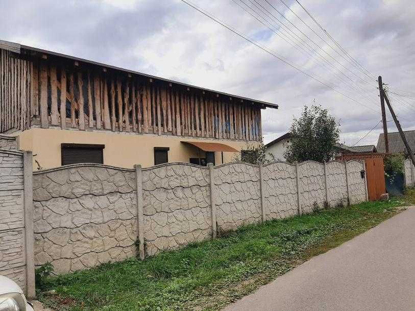 Продам в Дергачах новий будинок з мансардою з приватизованою ділянкою