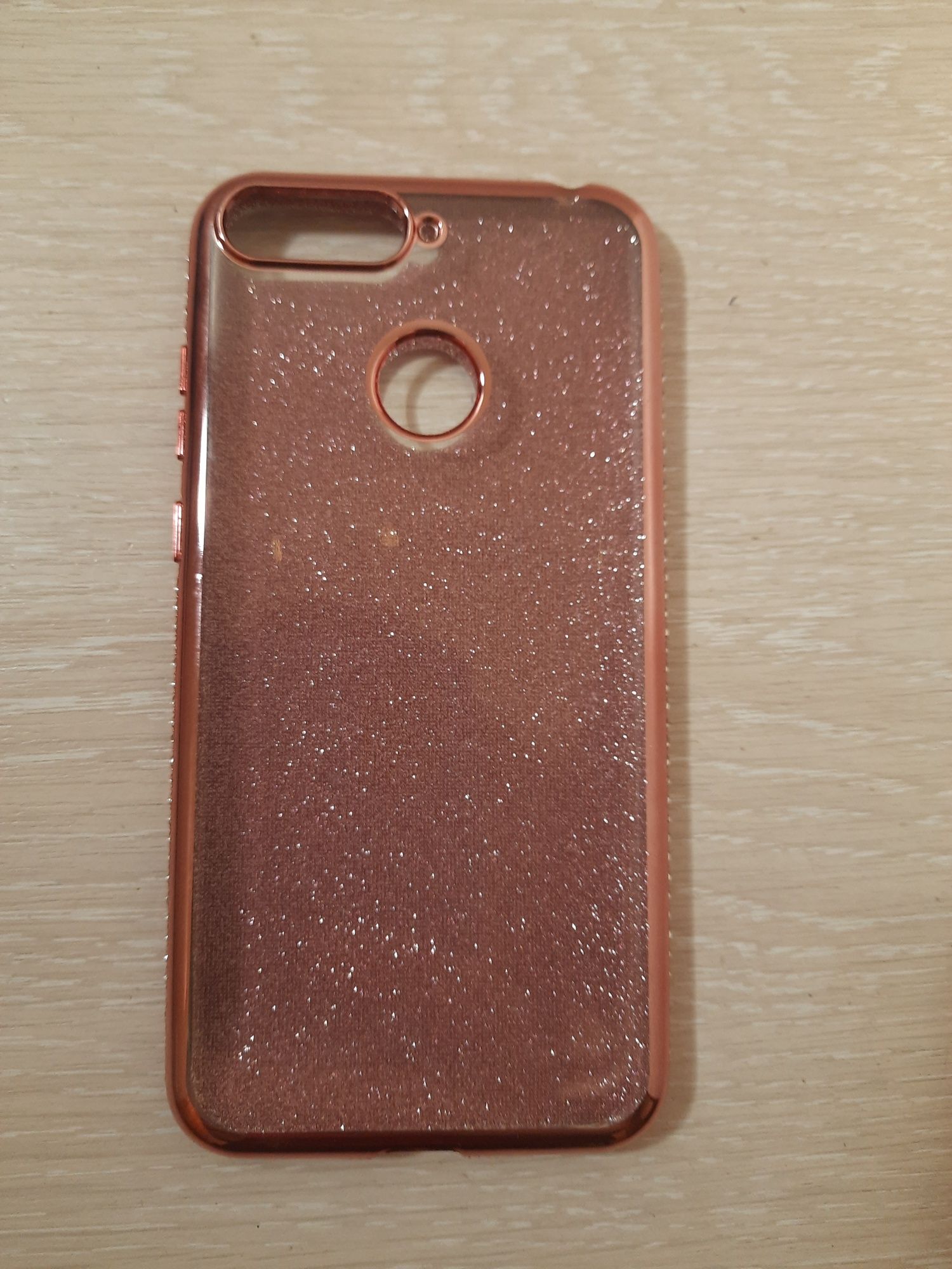 Чохли до телефона Huawei Honor 7C