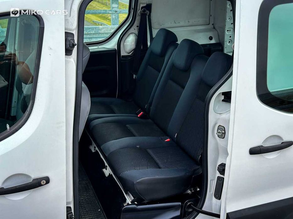 Peugeot Partner 5 osób WYPOŻYCZALNIA / Wynajem busów dostawczych