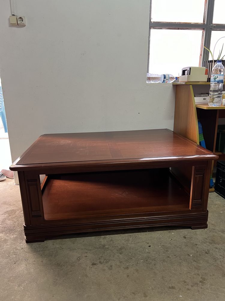 Mesa de centro / sala de estar em cerejeira