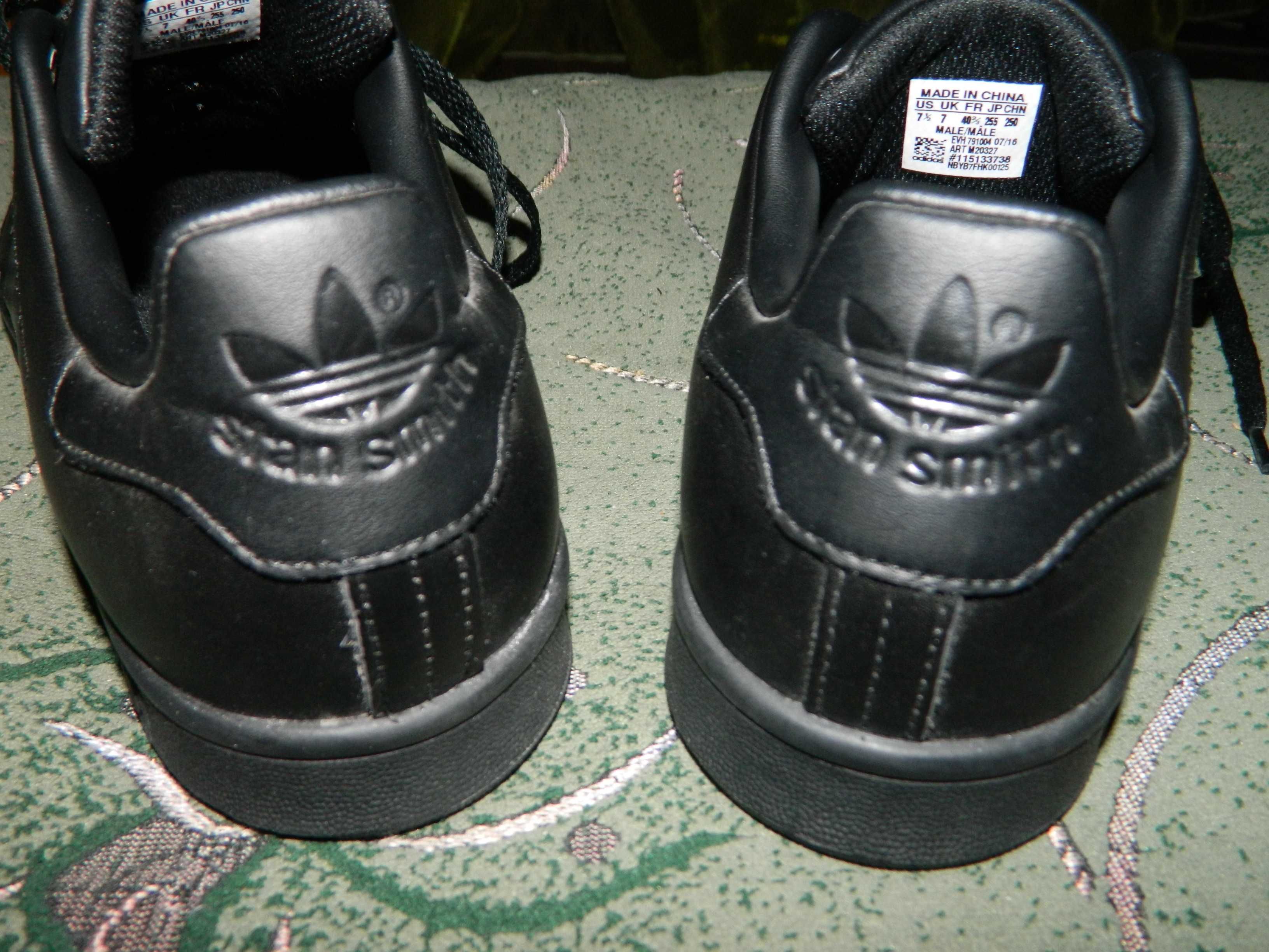 Кроссовки/кеды кожаные Adidas оригинал размер-40 по факту стелька-26см