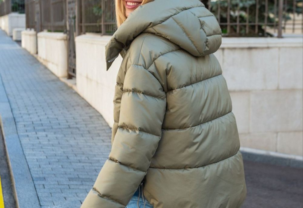 Куртка жіноча оливкова тепла на зиму