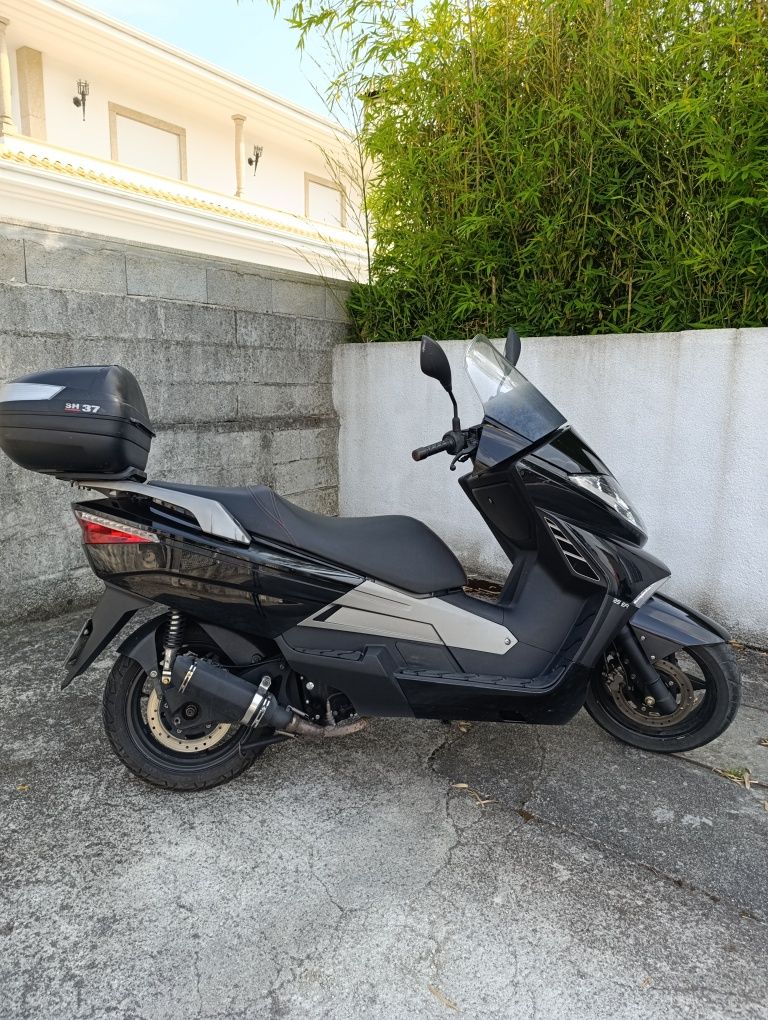 Keeway Silver Blade