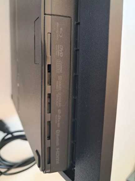 Ps3 Sony + 2 comandos