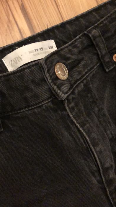 Джинсы  на девочку Zara