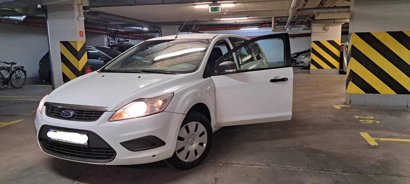 Sprzedam prywatnie Ford Focus 1,6 benzyna