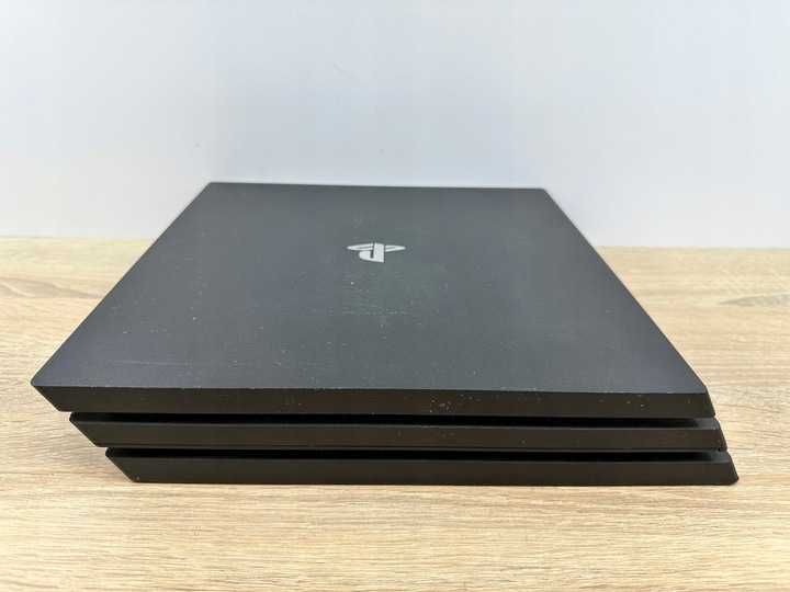Konsola Sony PlayStation 4 pro 1 TB czarny + kontroler