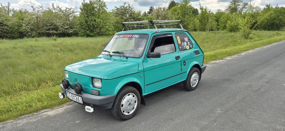 Fiata 126p 650 EL w zestawie z przyczepką