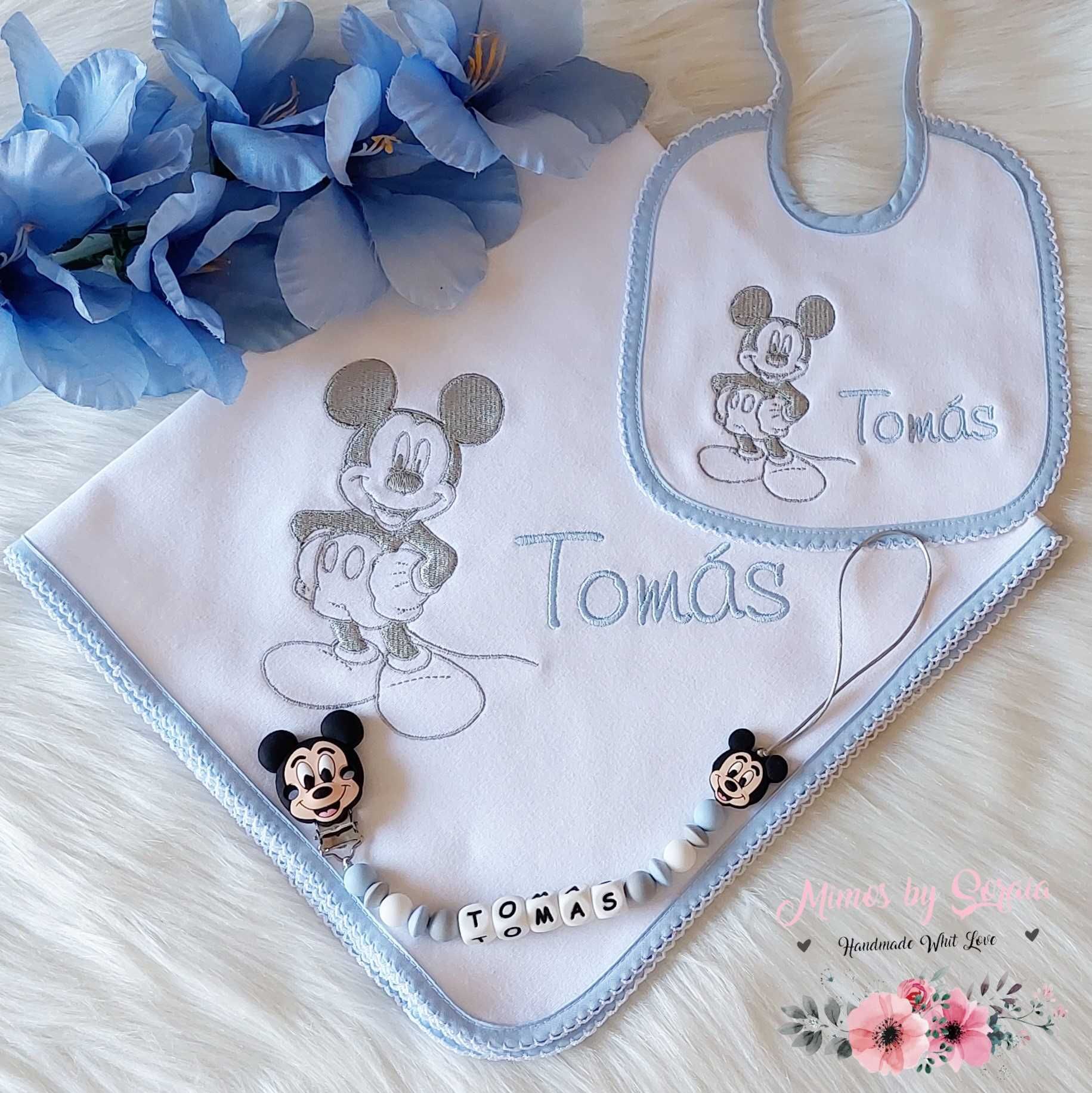 Conjunto de Fralda e Babete c/ viés colorido - Personalizado