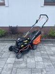 Nowa kosiarka spalinowa Yard Force z napędem