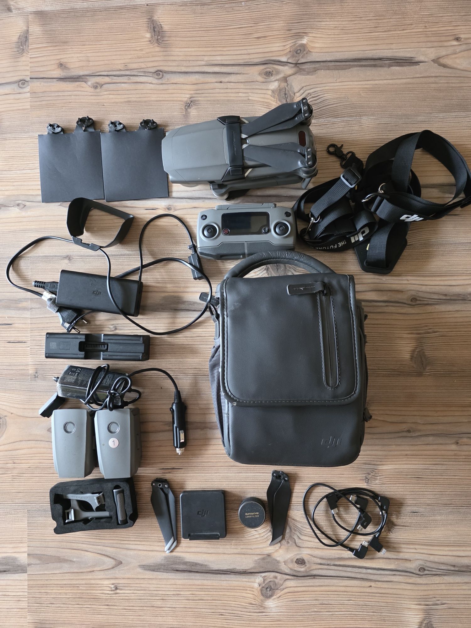 Dron DJI Mavic 2 Zoom Fly More Combo