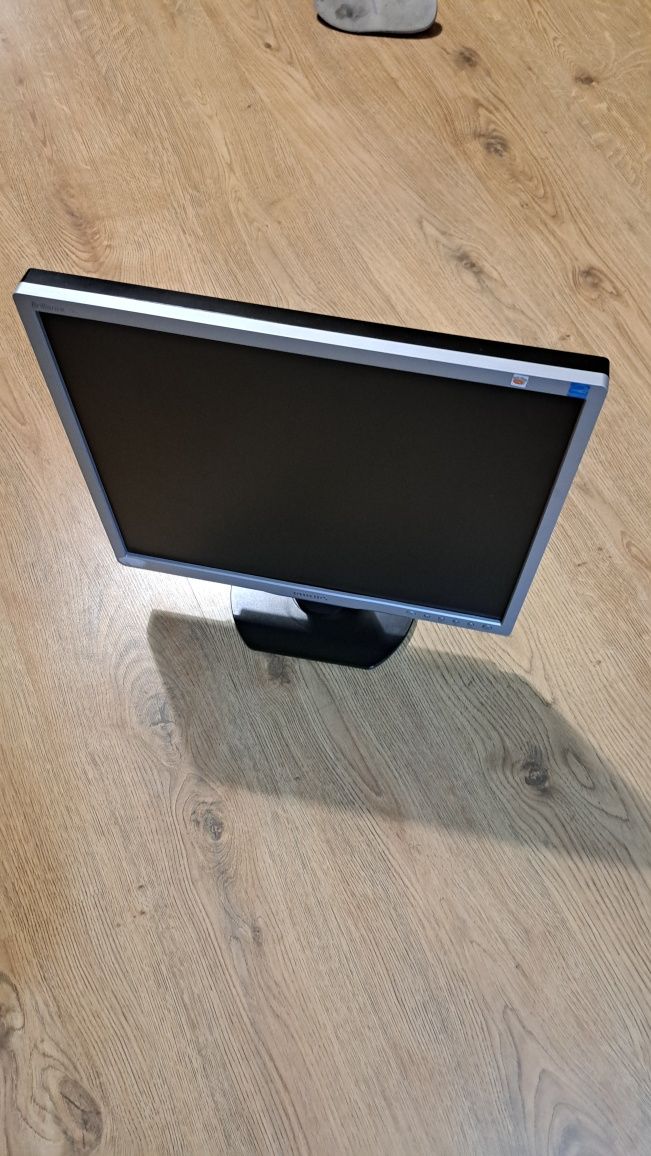 Monitor Philips 17* LED