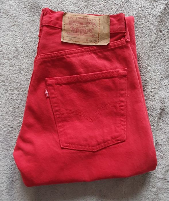 Calça Jeans Vermelha Levis