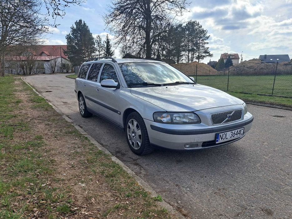 VOLVO v70 2.4T 200KM Benzyna + LPG 2000r
